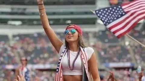 【热议！罗杰斯荣膺英超第17轮MVP，星光璀璨的赛场风云再起】