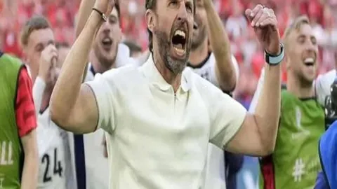 猛龙止住连败，崔永熙魔术助力，篮网连胜告破，热火险负于猛龙