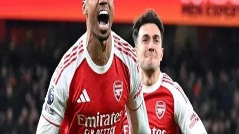 国足迪拜集结冲刺世预赛，期待5位新兵亮相——天津日报