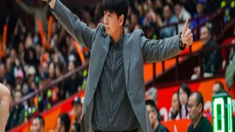 梅州迎战海港：昔日辉煌不再，今朝需重振旗鼓，逆境翻盘